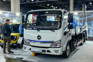 brock-ambertruck-ev75