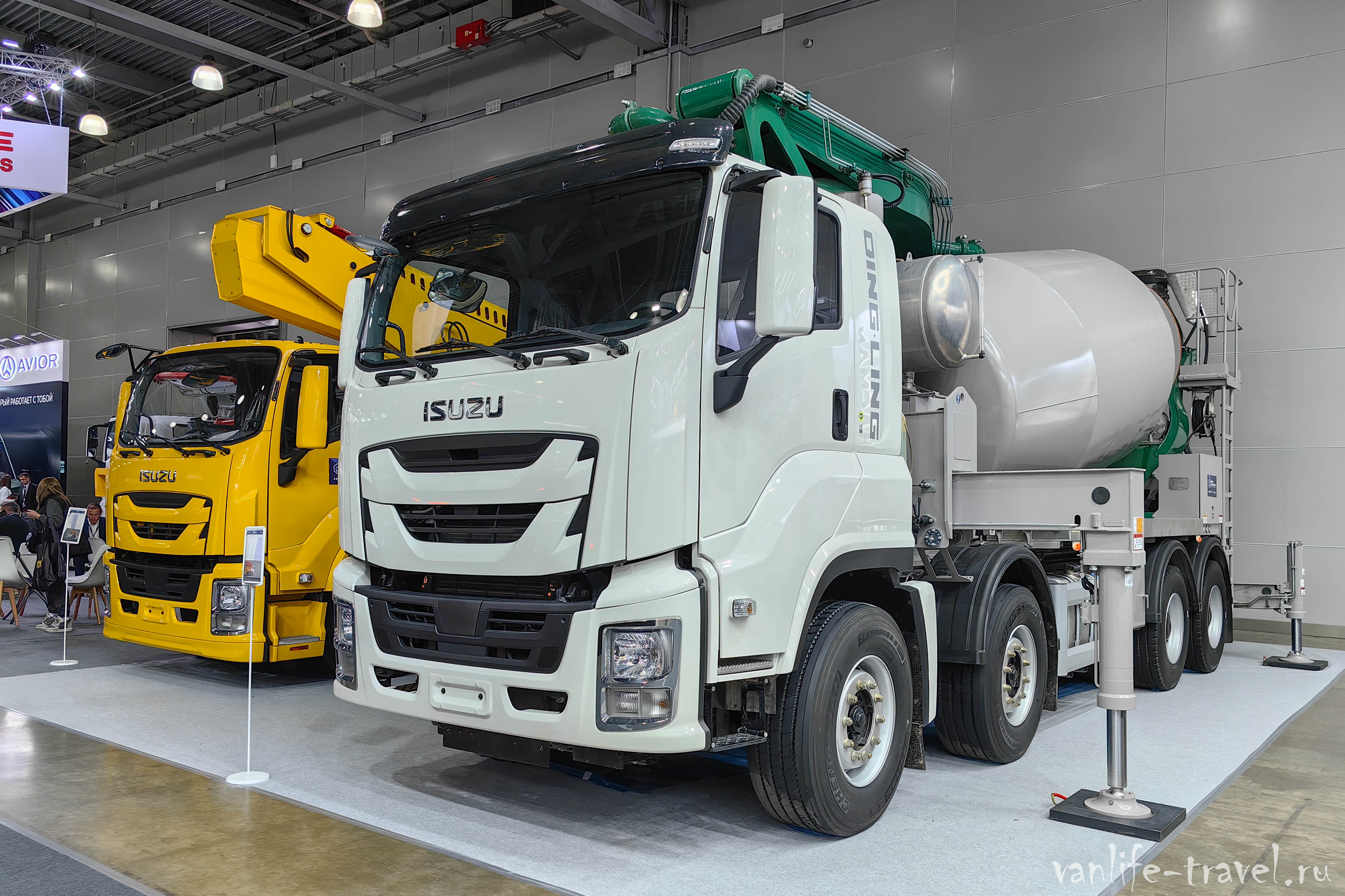 isuzu-betonomeshalka-8x4-1