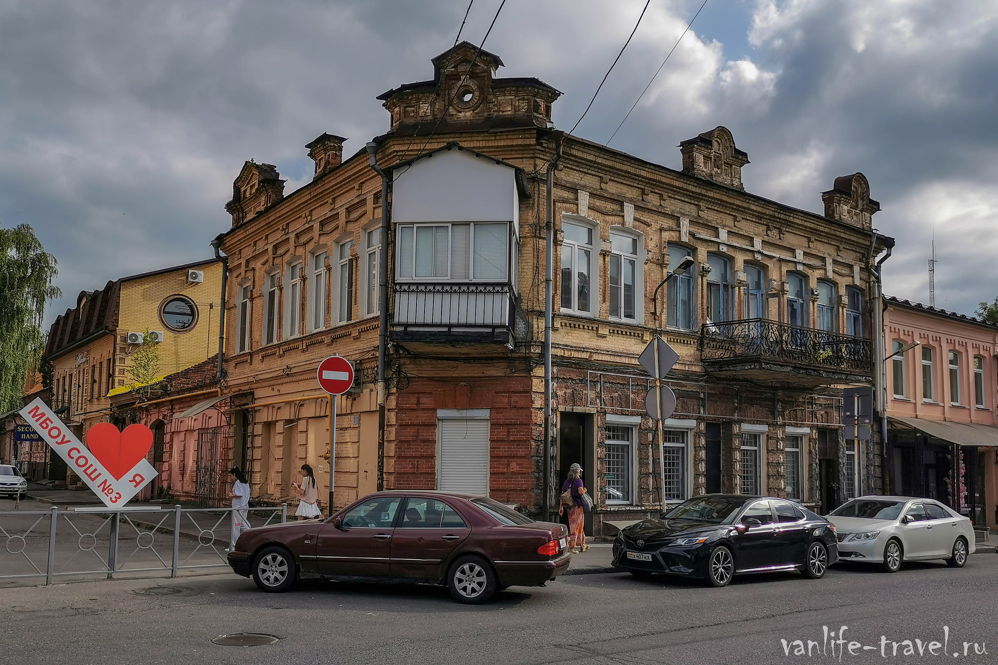 arkhitekturnoe-izvrashenie
