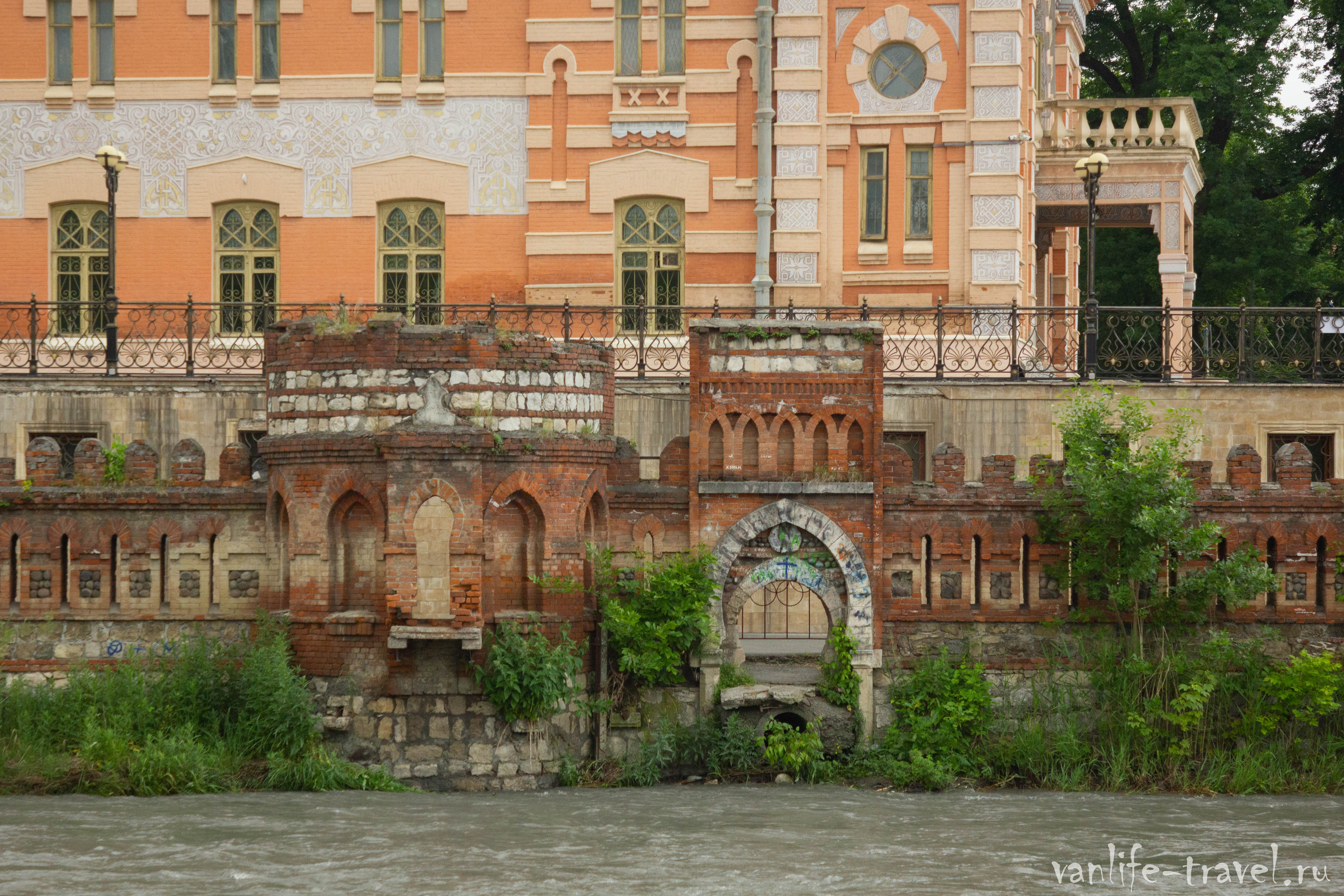 vladikavkaz-sunnitskaya-tserkov